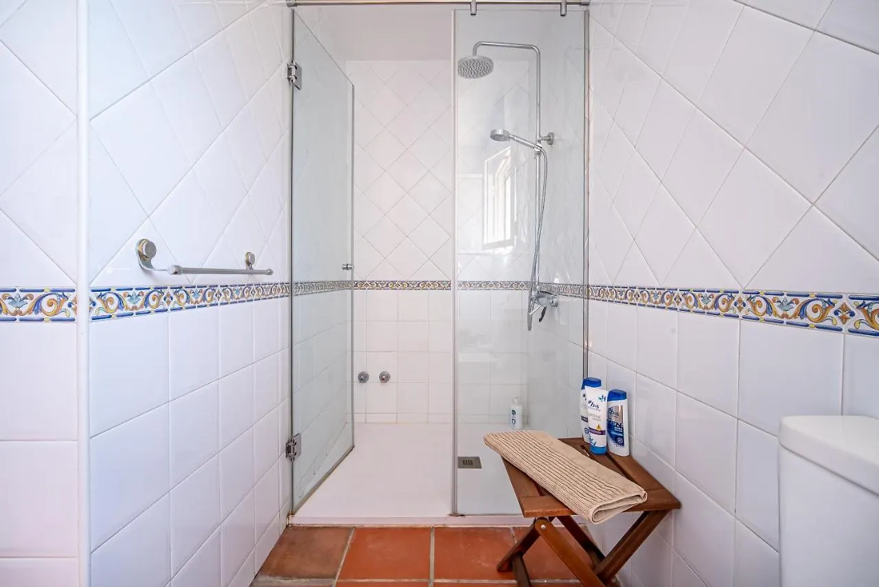 Villa Casa Linda Great Located Beach House In Marbella Spain