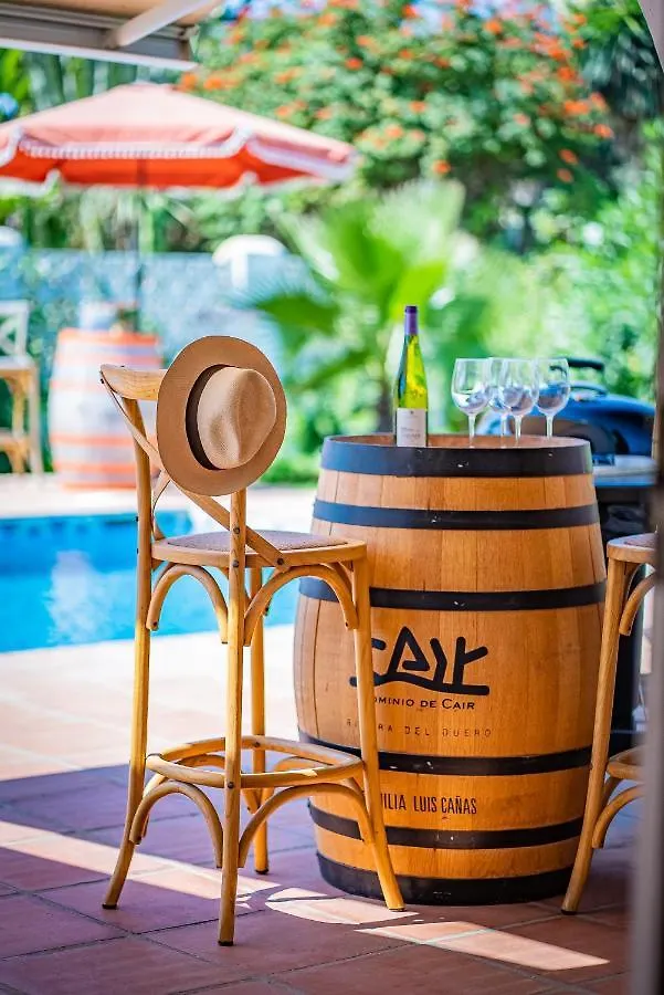 Casa Linda Great Located Beach House In Marbella