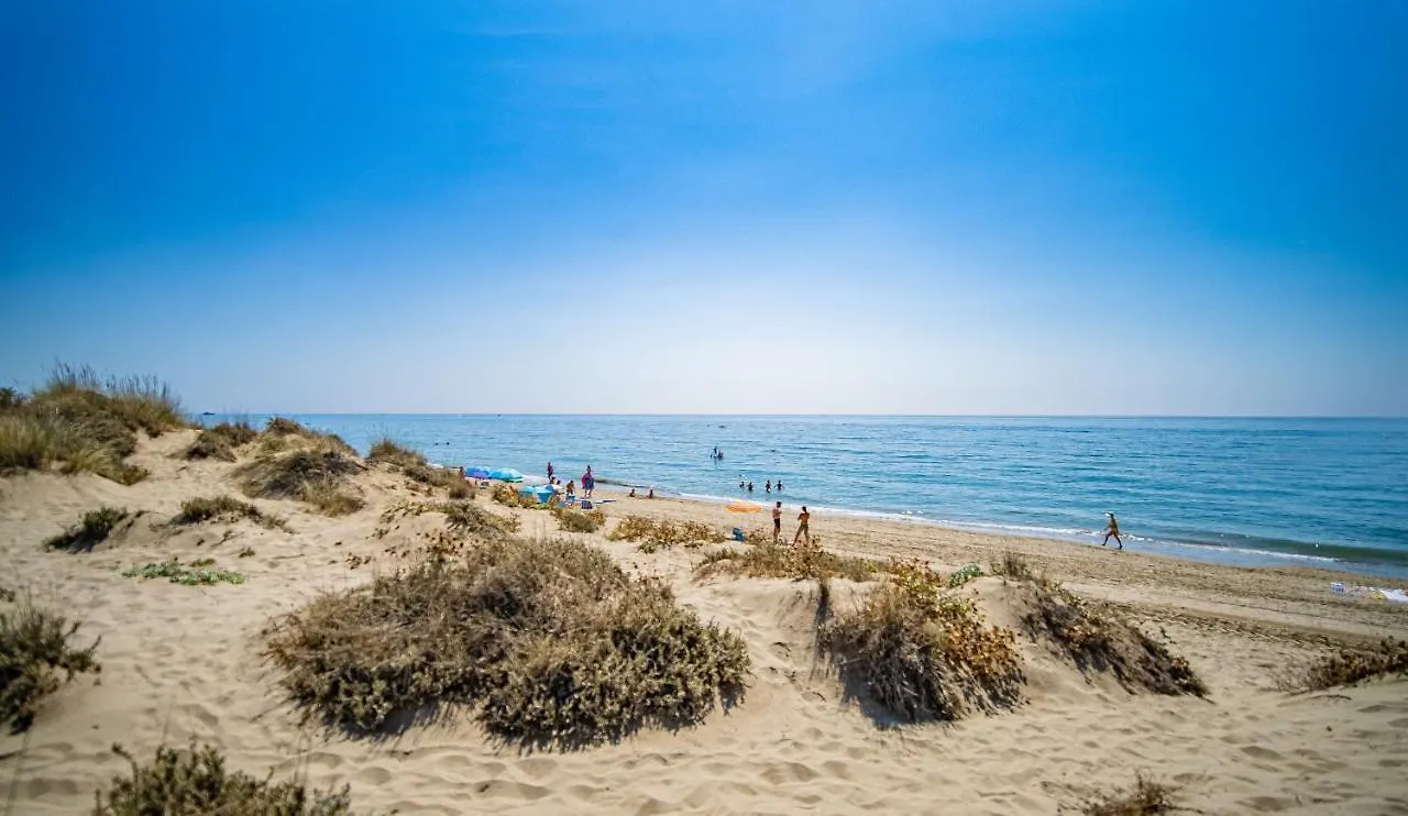 Casa Linda Great Located Beach House In Marbella Villa