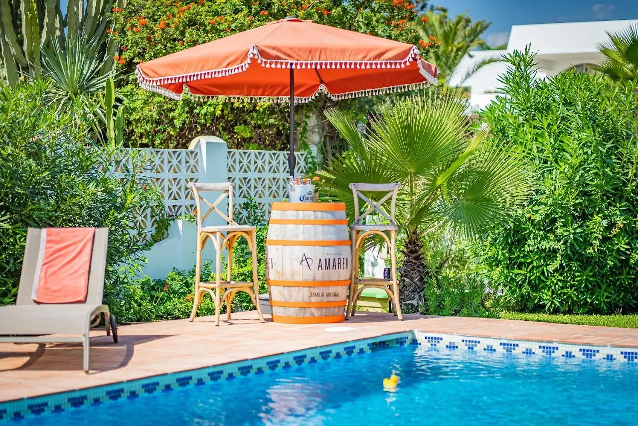 Casa Linda Great Located Beach House In Marbella