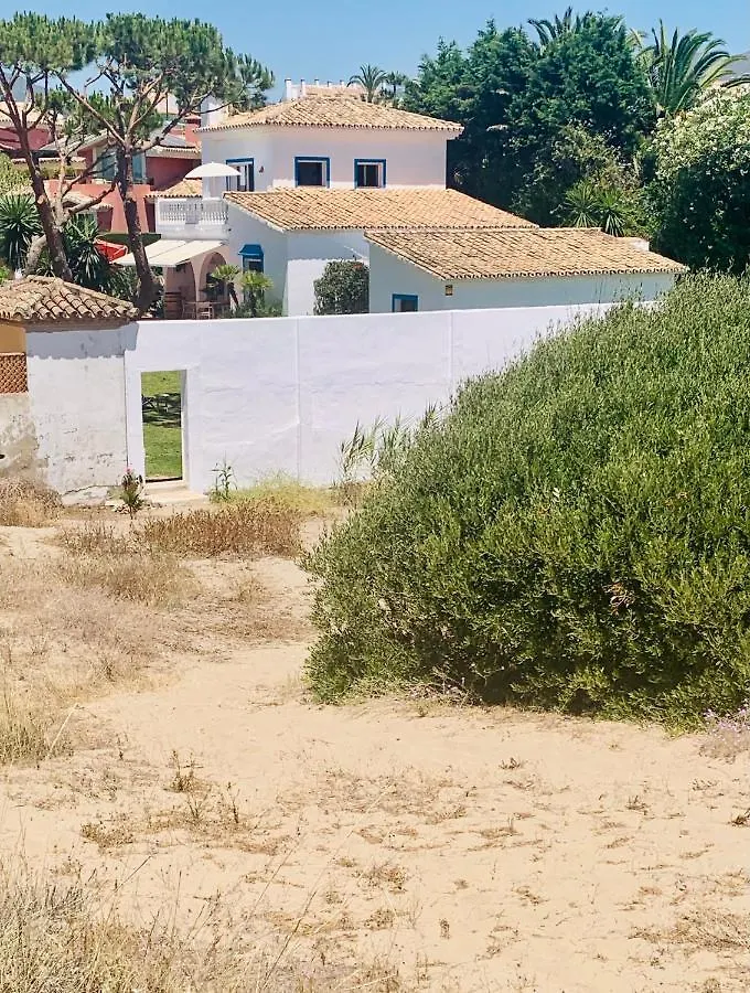 Villa Casa Linda Great Located Beach House In Marbella